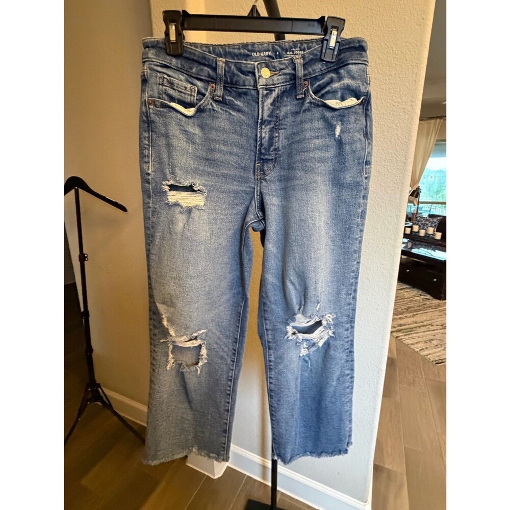 Old Navy Medium Blue Distressed  OG Loose Cropped Capri Jeans 6
